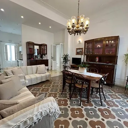 Apartment Lux Domus *