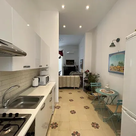 Lux Domus * باري